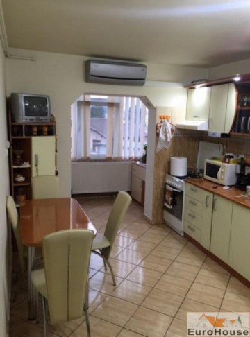 apartament-2-camere-de-vanzare-mobilat-si-utilat