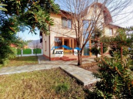 lux-imobiliare-vinde-casa-cu-piscina-zona-metro-2