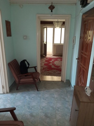 apartament-3-camere-etajul-iii-semimobilat-zona-sucevei-pret-52000-euro-negociabil-5