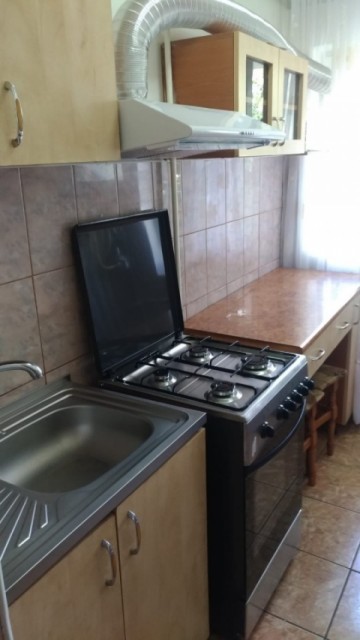 apartament-2-camere-zona-liceul-gheasachi-mobilatutilat-33000-euro-neg-3