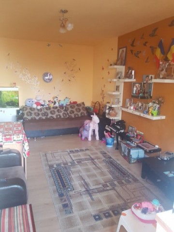 apartament-cu-2-camere-transformat-in-3-zona-crangasi-4