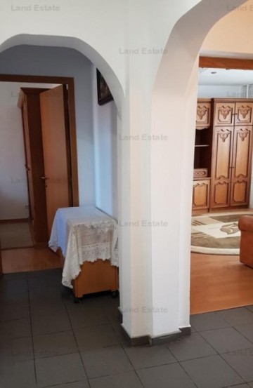 3-camere-crangasi-vedere-catre-lacul-morii-2
