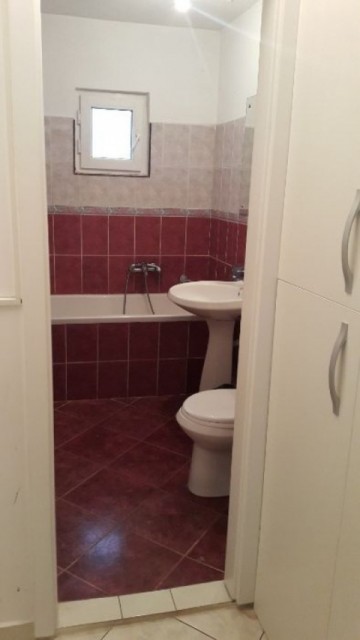 apartament-cu-3-camere-in-zona-rahova-barca-3