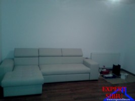 inchiriez-apartament-2-camere-recent-renovat-zona-selimbar-3