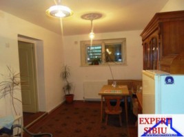 inchiriez-apartament-2-camere-la-casa-zona-calea-dumbravii-2