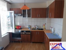 inchiriez-spatiu-birou-apartament-4-camere-la-casa-zona-p-ta-cluj