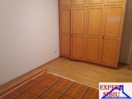 inchiriez-spatiu-birou-apartament-4-camere-la-casa-zona-p-ta-cluj-4