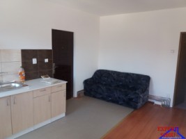 inchiriez-apartament-3-camererecent-renovatzona-gusterita-2