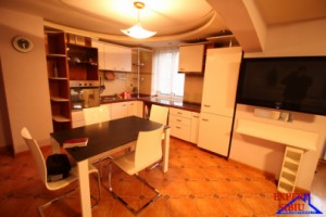 inchiriez-apartament-4-camere-deconandatzona-mihai-viteazul-3