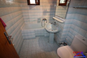 inchiriez-apartament-3-camere-decomandate-cu-garaj-zona-valea-aurie-9