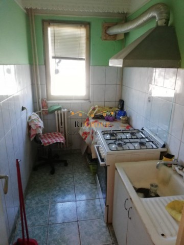 apartament-2-camere-podu-ros-decomandat-2