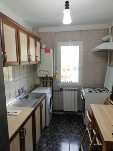 inchiriere-apartament-3-camere-podu-ros-6