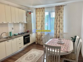 3-camere-de-inchiriat-centru-etaj-3-bloc-nou-scara-interioara-mobilat-complet-deosebit-1