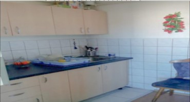 vand-apartament-3-camere-decomandat-in-cetate-zona-mercur