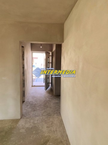 casa-noua-construita-cu-materiale-premium-6