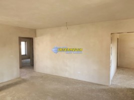 casa-noua-construita-cu-materiale-premium-10