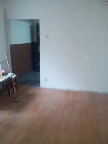 apartament-2-camere-zona-scolii-7-3