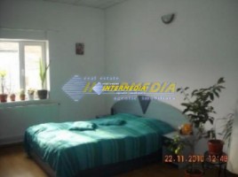 casa-de-vanzare-zona-centru-alba-iulia-470-mp-teren-la-asfalt-23