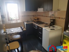 apartament-2-camere-decomandat-zona-vasile-aaron-2