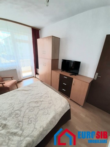 apartament-cu-2-camere-de-inchiriat-zona-calea-cisnadiei-11