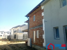 duplex-4-camere-decomandate-in-selimbar