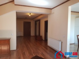 apartament-cu-4-camere-decomandat-de-inchiriat-zona-calea-dumbravii-5