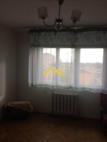 de-inchiriat-apartament-3-camere-in-cetate-1