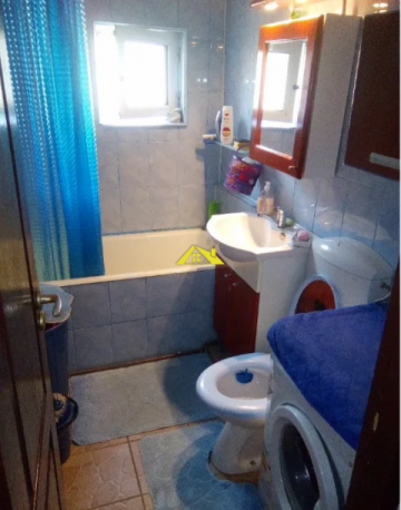 vand-apartament-2-camere-zona-cetate-3