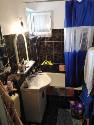 apartament-2-camere-decomandat-cetate-4
