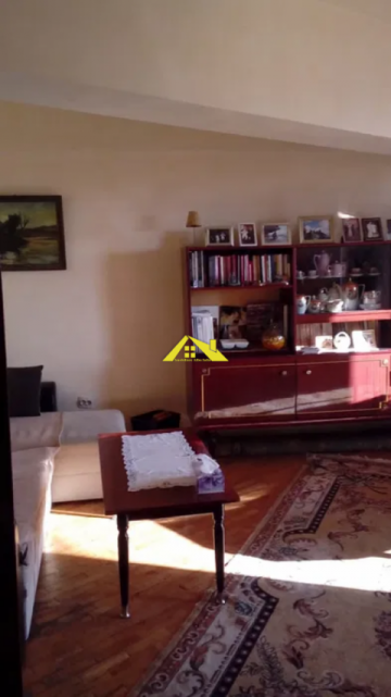 vand-apartament-4-camere-ampoi-1