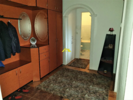 vand-apartament-2-camere-spatiosdecomandat-etaj-1-ampoi-3-1