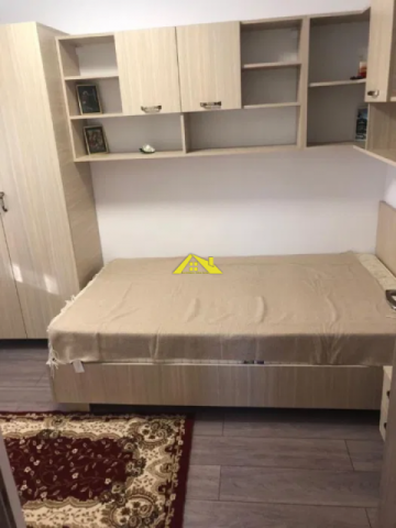 inchiriez-apartament-3-camere-zona-cetate-mercur-etaj-1super-renovat