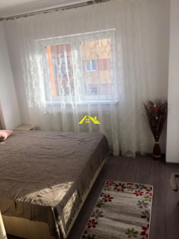 inchiriez-apartament-3-camere-zona-cetate-mercur-etaj-1super-renovat-1