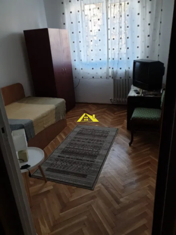 apartament-3-camere-zona-cetate-4