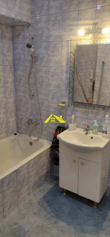 apartament-recent-renovat-cetate-bulevard-bloc-m-uri-3-camere-2