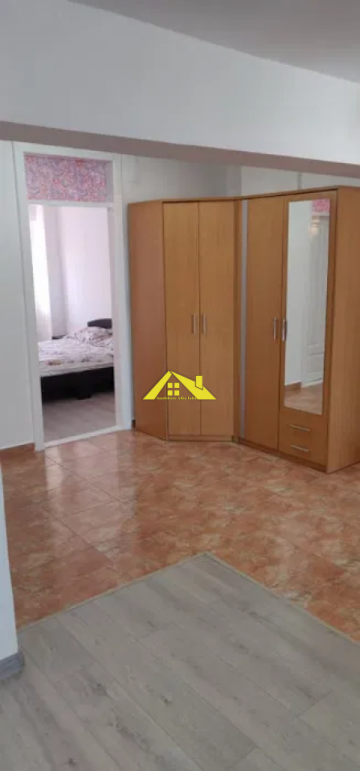 apartament-recent-renovat-cetate-bulevard-bloc-m-uri-3-camere-5