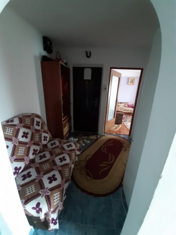 apartament-2-camere-zona-bucovinaliceul-economic-se-acccredit-pret-negociabil-3