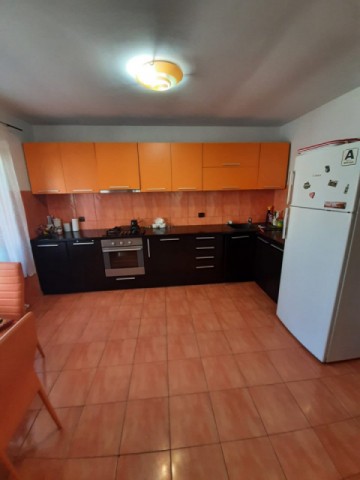 casa-5-camere-supr-160-mp-utili700-mp-teren-zona-linistita-p1-125000-euro-neg-3