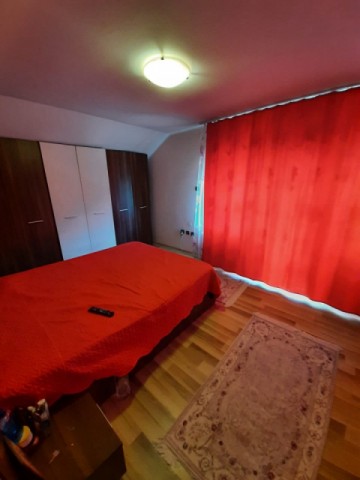 casa-5-camere-supr-160-mp-utili700-mp-teren-zona-linistita-p1-125000-euro-neg-7