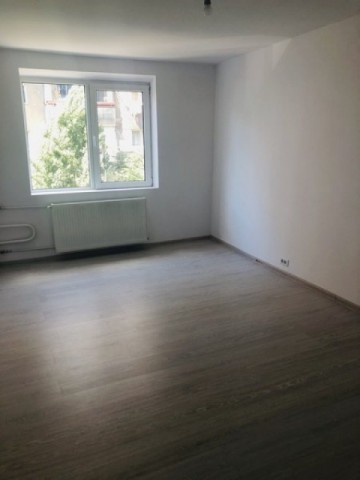 apartament-3-camere-drumul-taberei-3