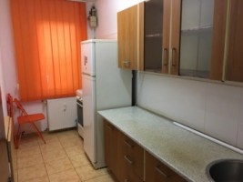 garsoniera-in-zona-crangasi-in-bloc-mixt-4