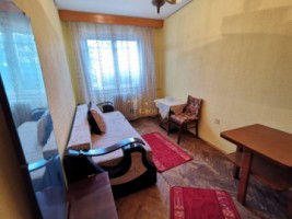 vanzare-apartament-3-camere-podu-ros-etaj-24-2