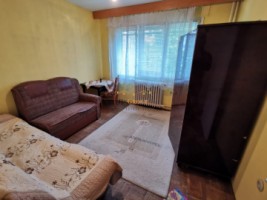 vanzare-apartament-3-camere-podu-ros-etaj-24-4