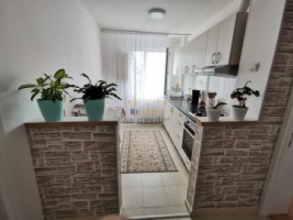 vanzare-apartament-3-camere-podu-ros-1