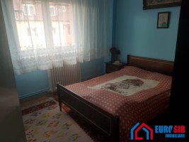 apartament-4-camere-zona-vasile-aaron-7