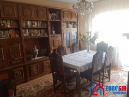 apartament-4-camere-zona-vasile-aaron-8