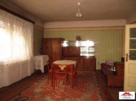 casa-cu-etaj-zona-semicentrala-id-21796-7