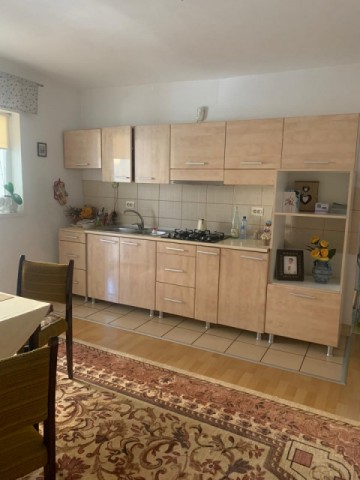 apartament-2-camere-decomandat-zona-cetate