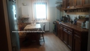 apartament-4-camere-decomandat-3