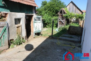 casa-in-localitatea-rusi-la-25km-de-sibiu-14